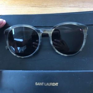 Yves St Laurent Classic 6 Sunglasses Grey